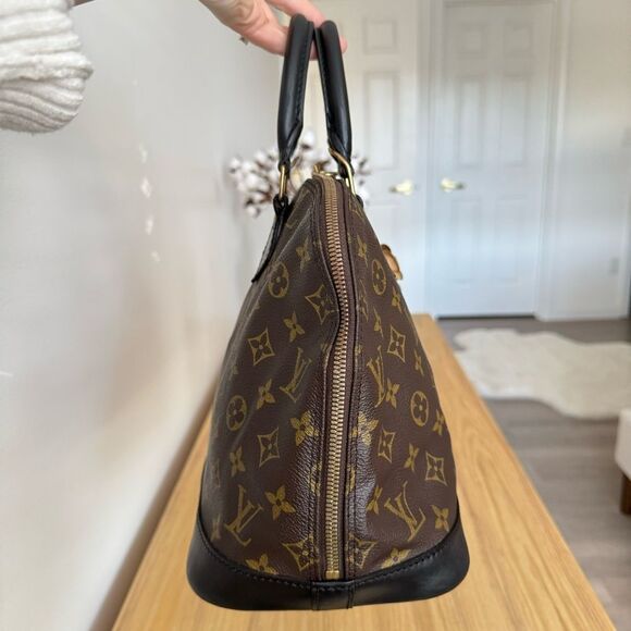 ✅AUTHENTIC✅LOUIS VUITTON ALMA PM - Picture 6 of 17